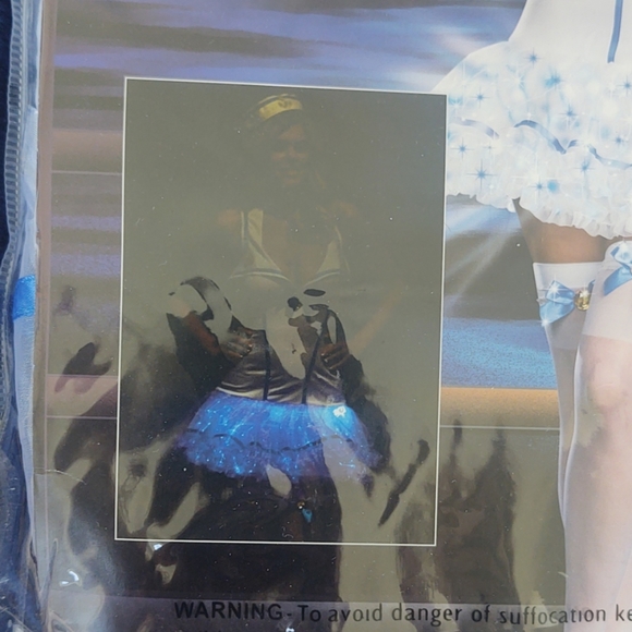 Sailor's De-LIGHT Halloween costume - Picture 2 of 2